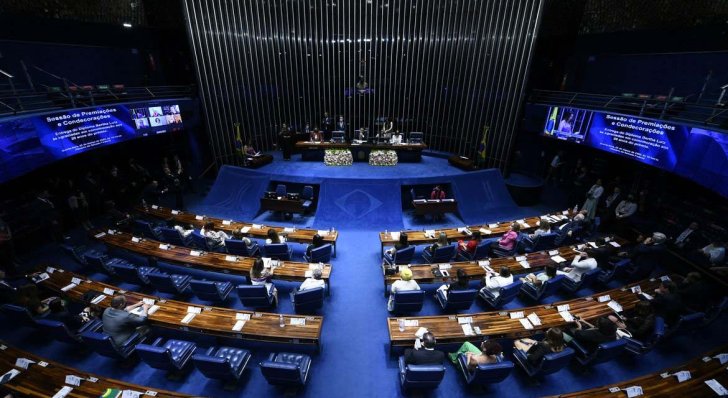 Senado pode enxugar PEC do estouro; relator prevê votação para 29 de novembro